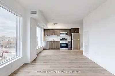 556 Marlee Avenue 425, Toronto, On M6b 0b1