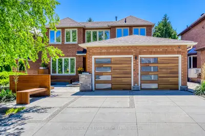 300 Canital Court, Mississauga, On L4z 3b6