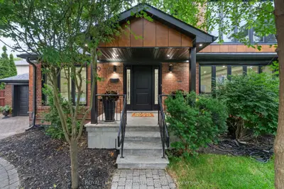 29 Blaketon Road, Toronto, On M9b 4w4