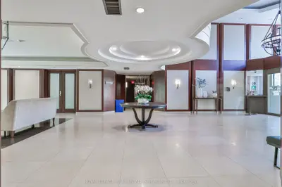2267 Lake Shore Boulevard W 1304, Toronto, On M8v 3x2