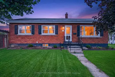 Detached in Burlington