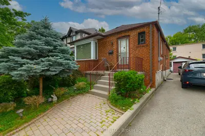 Detached in Toronto