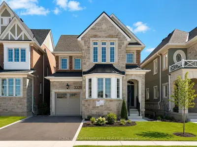 Detached in Oakville