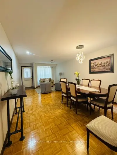 16 Armstrong Avenue, Toronto, On M6h 1v8