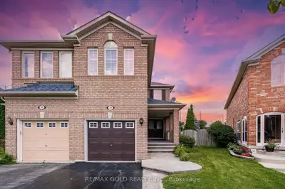 Semi-Detached in Brampton