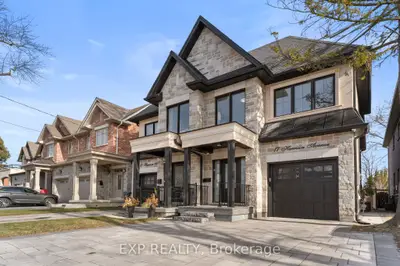 Semi-Detached in Mississauga