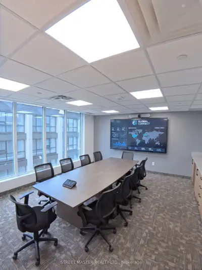998 Martin Grover Road 315, Toronto, On M9w 0g6