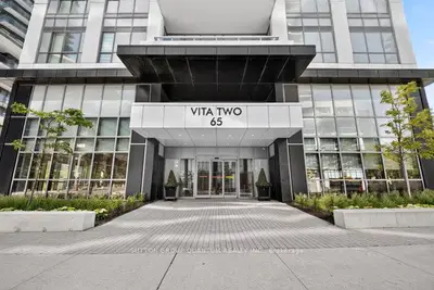 Condo Apartment in Toronto