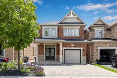 Detached in Oakville