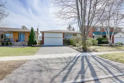 Detached in Mississauga