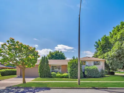 1 Mosswood Lane, Toronto, On M9v 1m3