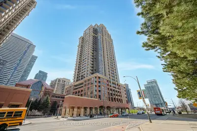 Condo Apartment in Mississauga