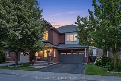 Detached in Burlington