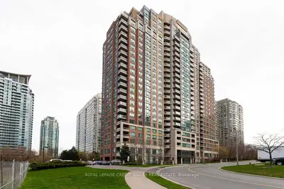Condo Apartment in Mississauga