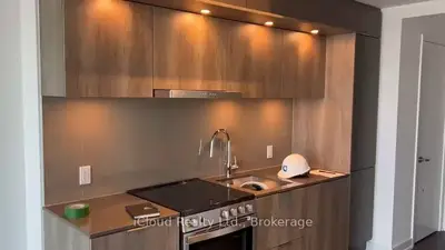 Condo Apartment in Mississauga
