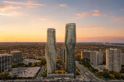 Condo Apartment in Mississauga