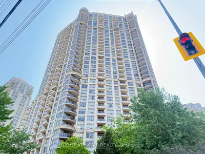 Condo Apartment in Mississauga