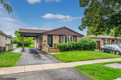 Detached in Burlington