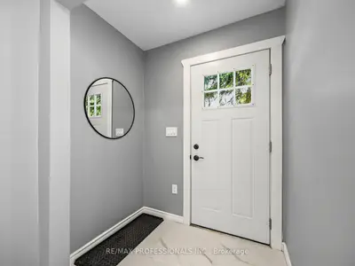 76 Macdonald Street, Toronto, On M8v 1y4