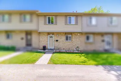 Condo Townhouse in Brampton
