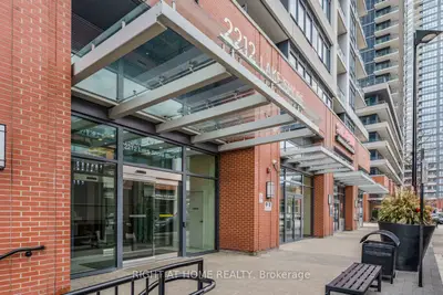 Condo Apartment in Toronto