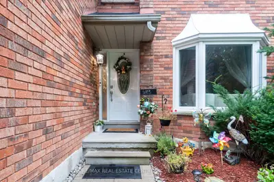 3683 East Park Court, Mississauga, On L5l 4v6