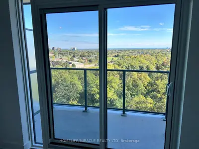 Condo Apartment in Mississauga