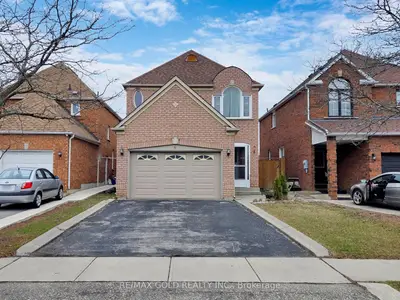 Detached in Brampton