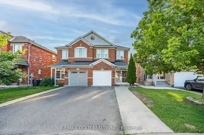 Semi-Detached in Brampton