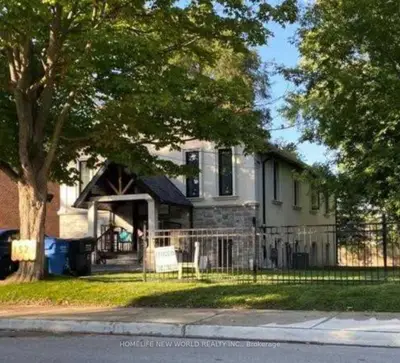 1525 Kenmuir Avenue, Mississauga, On L5g 4b6