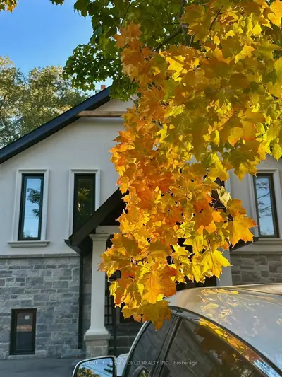 1525 Kenmuir Avenue, Mississauga, On L5g 4b6