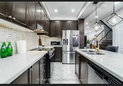 66 Zelda Road, Brampton, On L6r 0b6