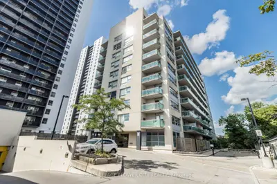 Condo Apartment in Toronto