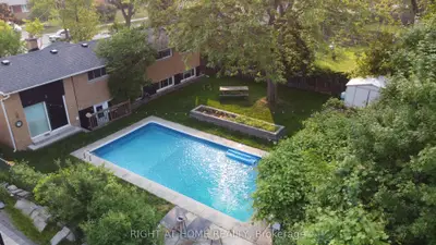 Detached in Oakville