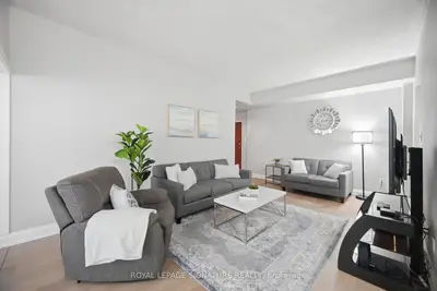 Condo Apartment in Brampton