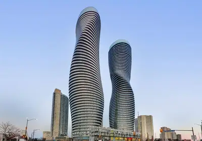 Condo Apartment in Mississauga
