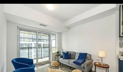 395 Dundas Street 820, Oakville, On L6m 4m2