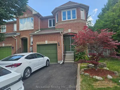 Condo Townhouse in Brampton
