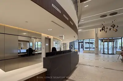 Condo Apartment in Mississauga