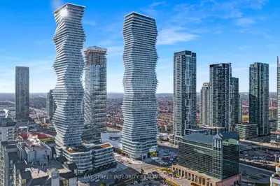 Condo Apartment in Mississauga