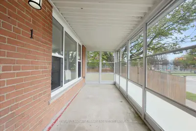 1 Judhaven Road, Toronto, On M9v 2p1