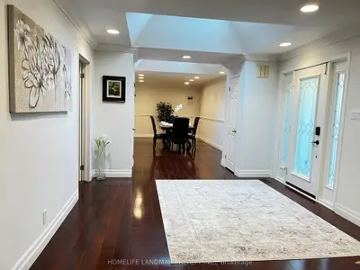Detached in Oakville