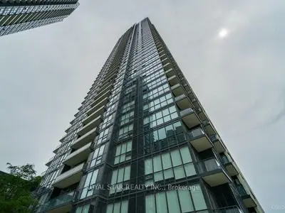 Condo Apartment in Mississauga