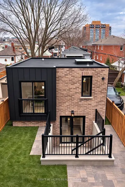 Triplex in Toronto
