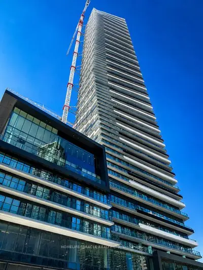 Co-op Apartment in Mississauga