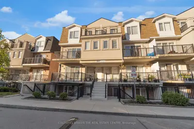 Condo Townhouse in Toronto