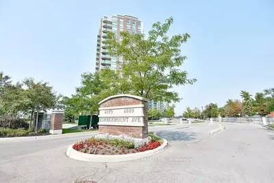 Condo Apartment in Mississauga