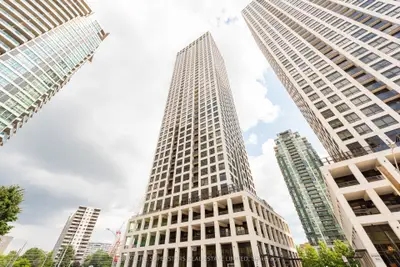 Condo Apartment in Mississauga