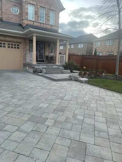 Detached in Caledon
