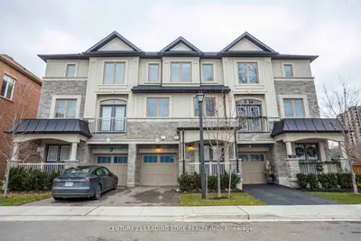Att/Row/Townhouse in Mississauga